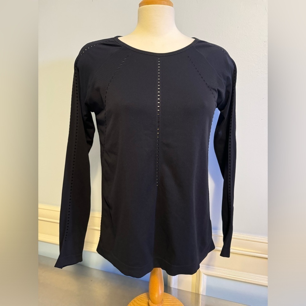 Athleta NWOT Foothill seamless long sleeve top